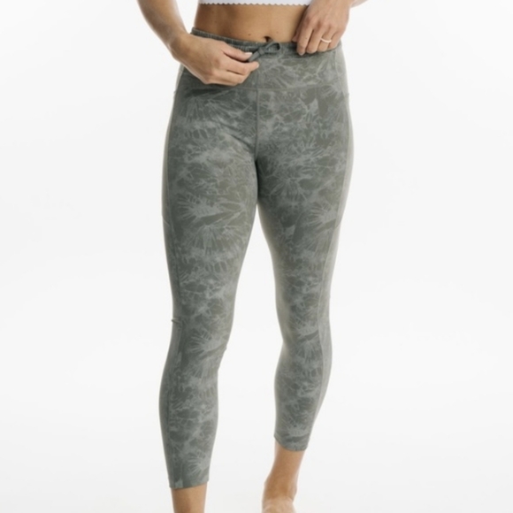 ZYIA Active Sage Hendrix Cinched Waistband Pocket Luxe Hi-Rise 7/8 Women's 12 - Picture 1 of 9